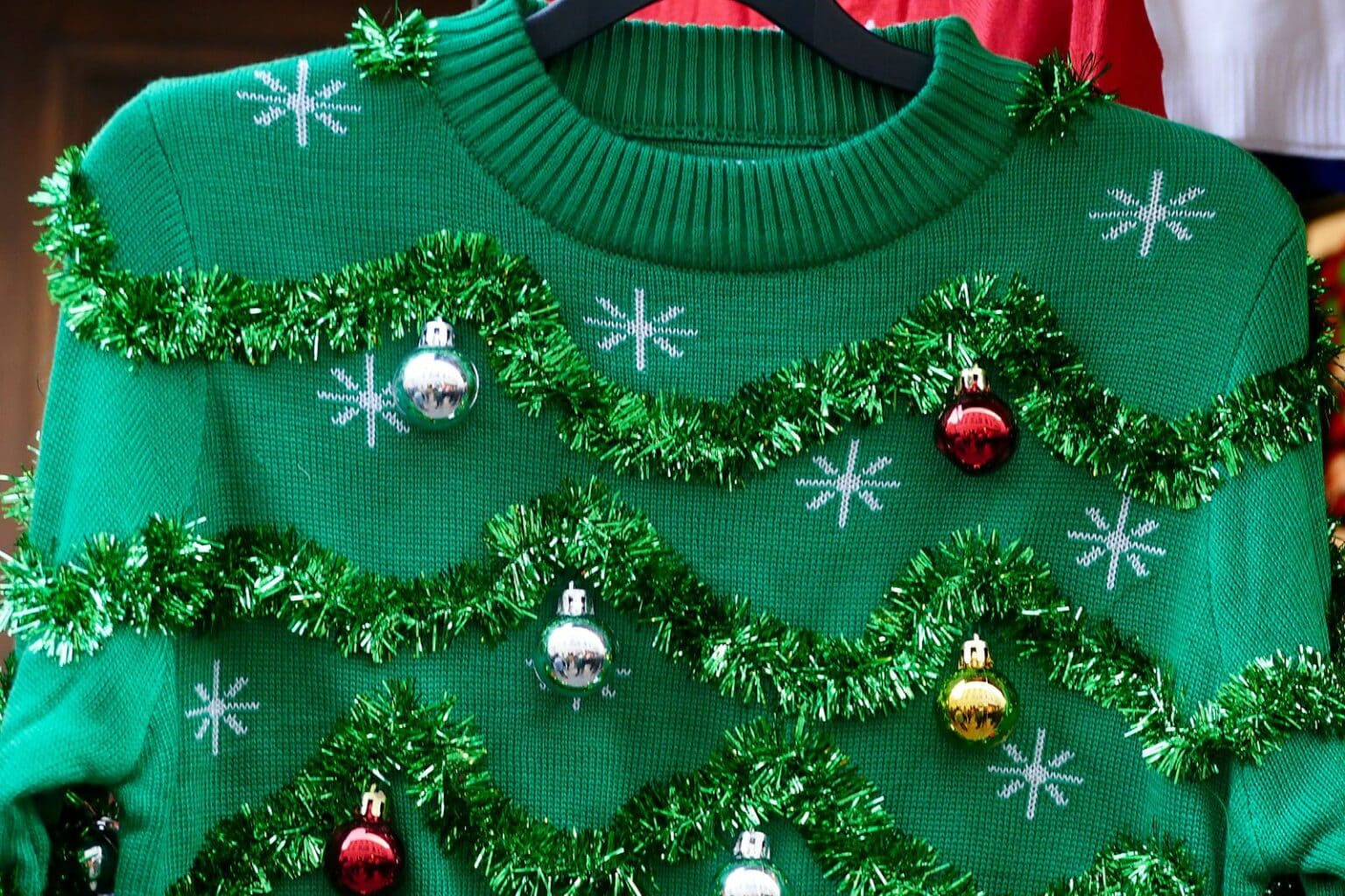 top-christmas-party-ideas-for-teens-44-ideas-for-2024-salt-effect