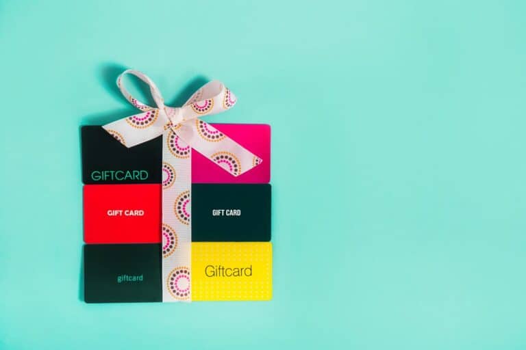 50 Best Gift Card Ideas for Teens 
